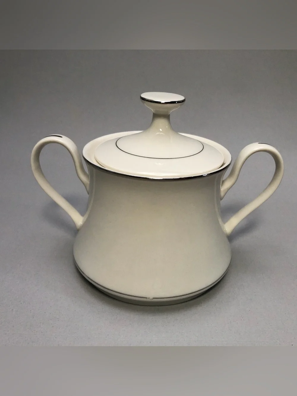 Fashion Manor Fine China Platinum Herald Sugar Bowl w/lid & Creamer Pitcher Set